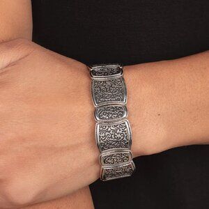 Paparazzi Jewelry Accessories - Wine Country - Silver Bracelet - Vintage